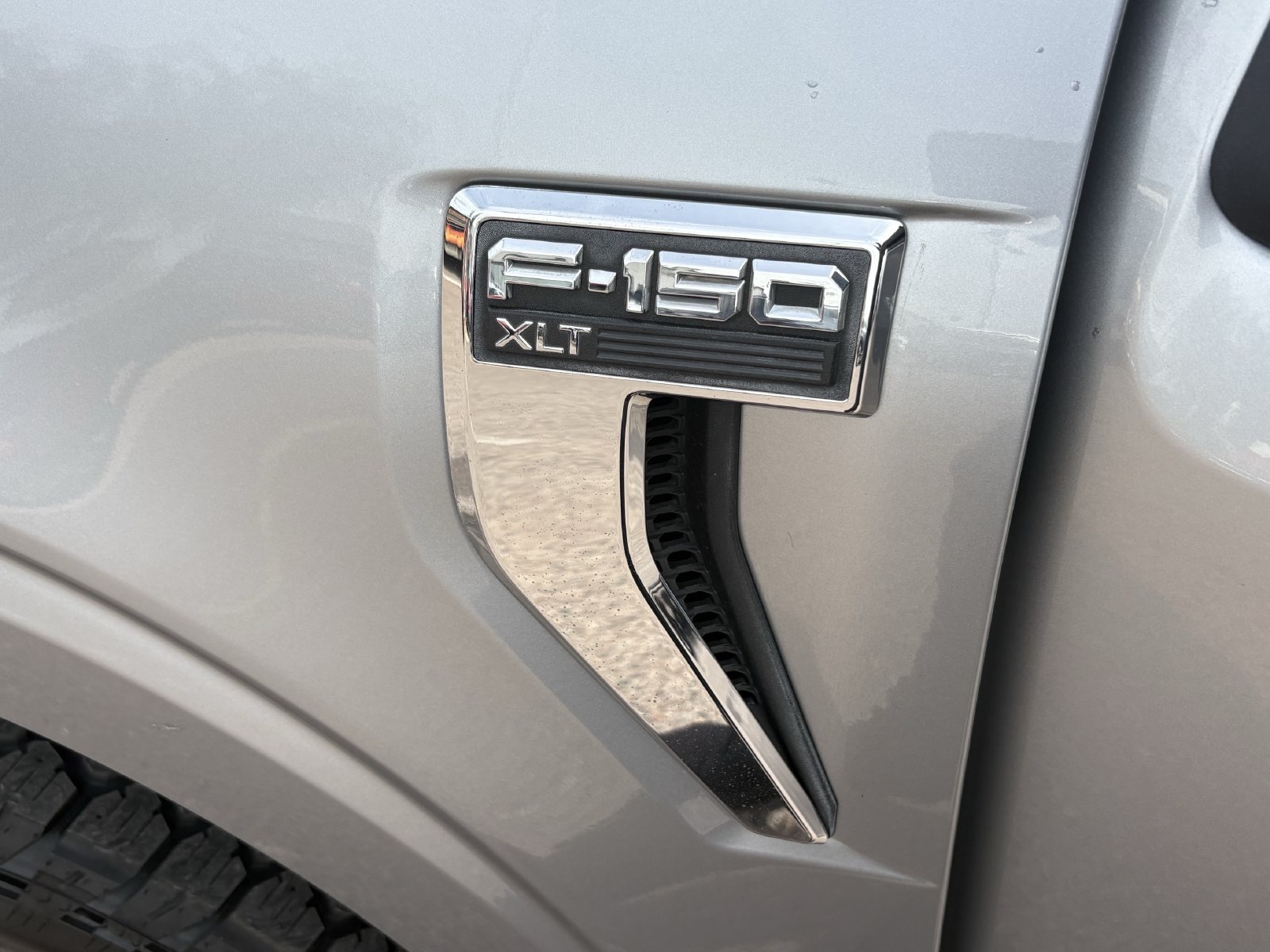 Used 2023 Ford F150 XLT w/ Trailer Tow Package AWD/4WD image 12