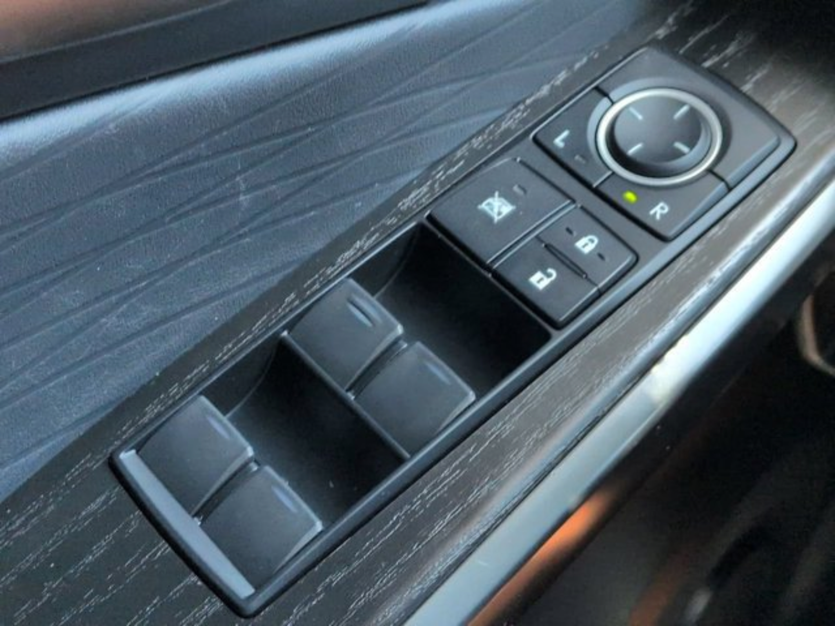 Used 2023 Lexus IS 300 w/ Premium Package RWD image 25