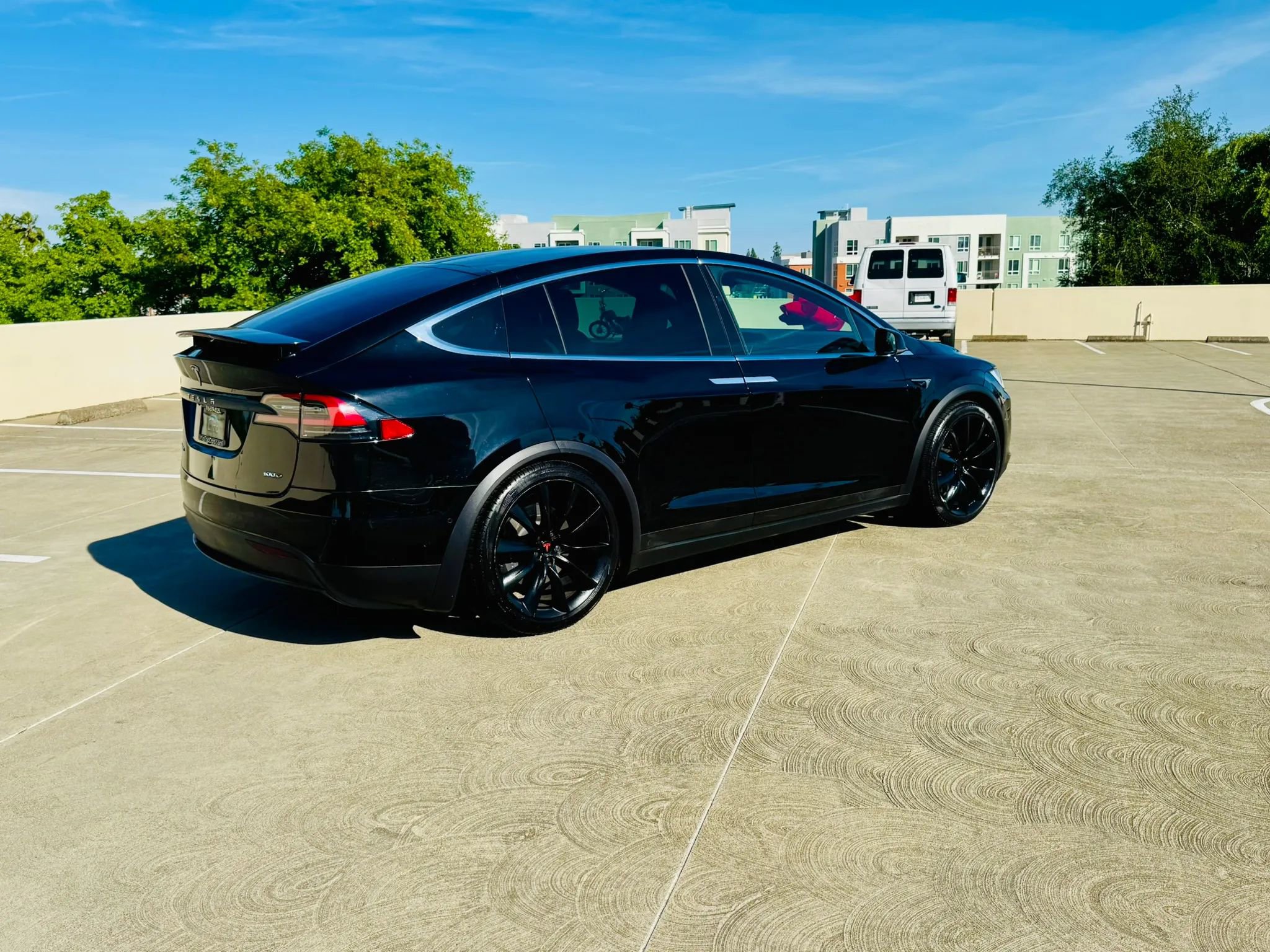 Used 2019 Tesla Model X 100D image 34