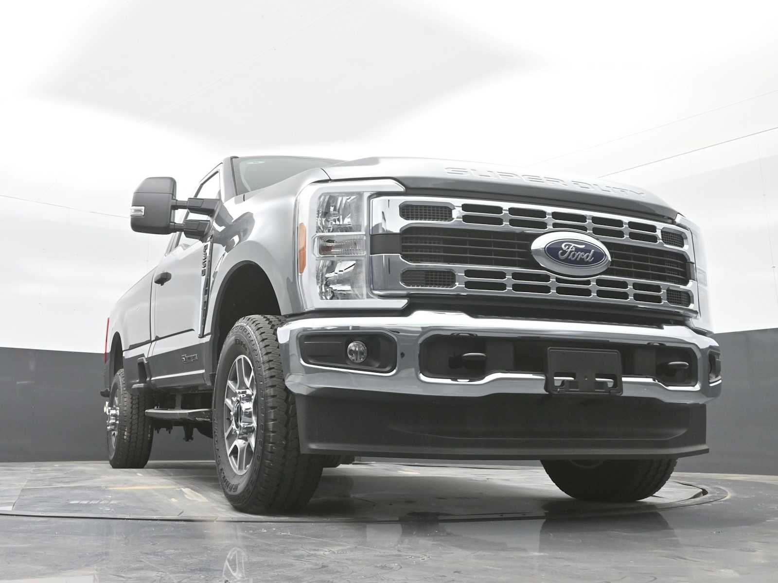 New 2025 Ford F350 XLT image 22