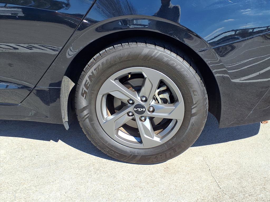 Used 2023 Kia K5 LXS image 26