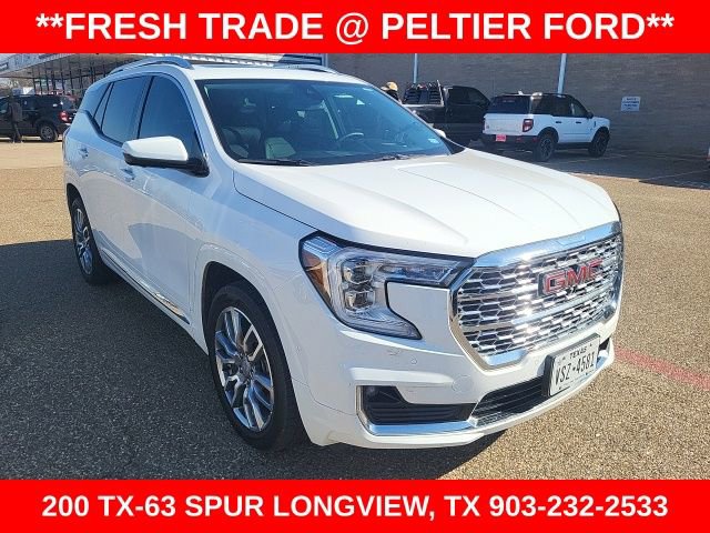Used 2024 GMC Terrain Denali w/ Denali Premium Package