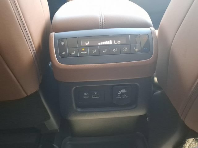 Certified 2025 Nissan Pathfinder Platinum w/ Cargo Package AWD/4WD image 15