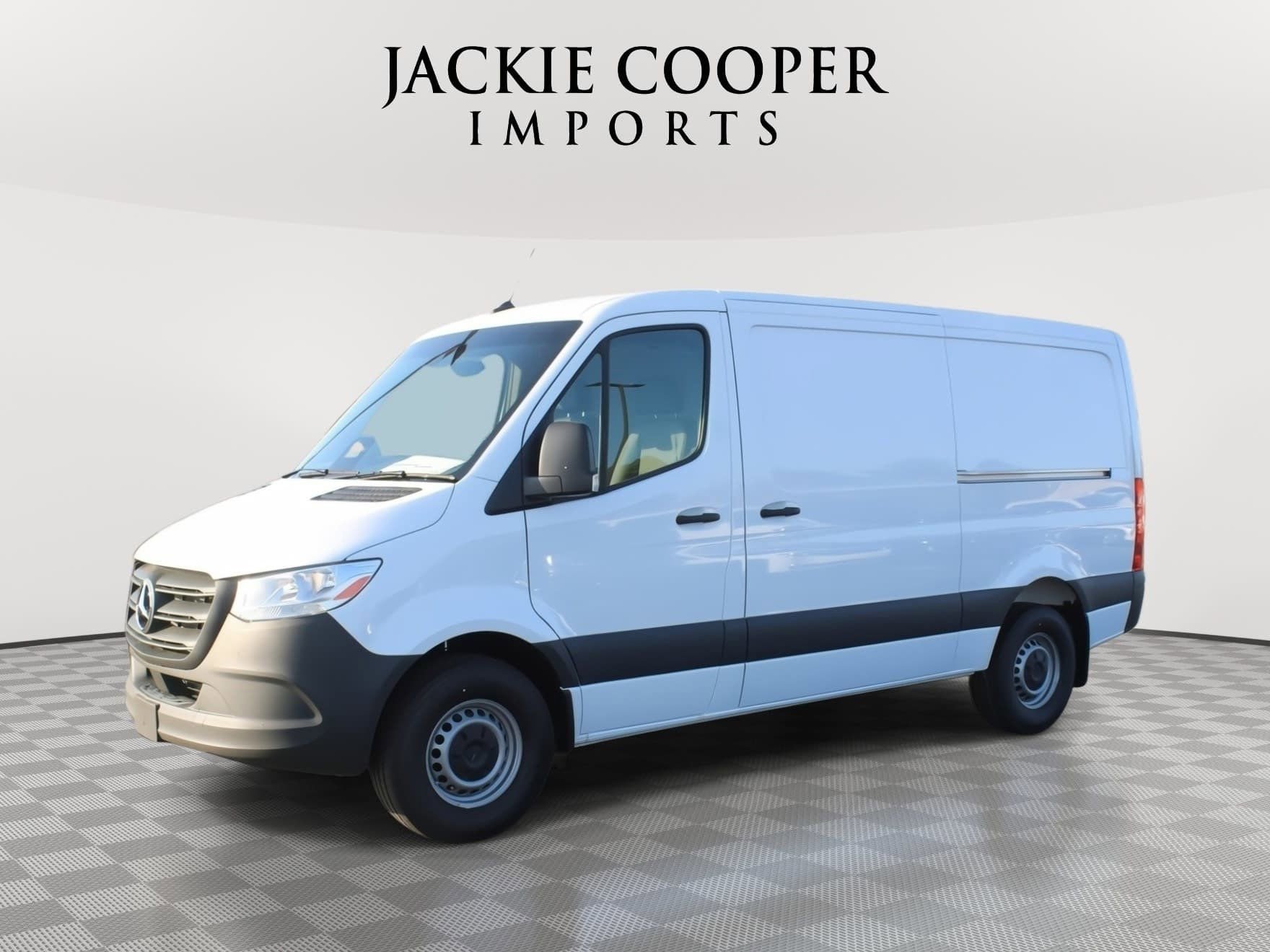 Used 2025 Mercedes-Benz Sprinter 2500 image 1