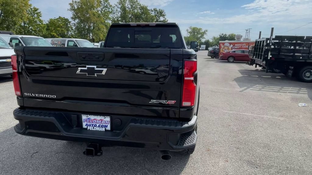 New 2026 Chevrolet Silverado 2500 ZR2 AWD/4WD image 9