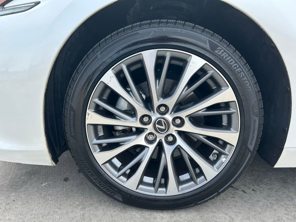Used 2019 Lexus ES 350 350 w/ Premium Package image 34