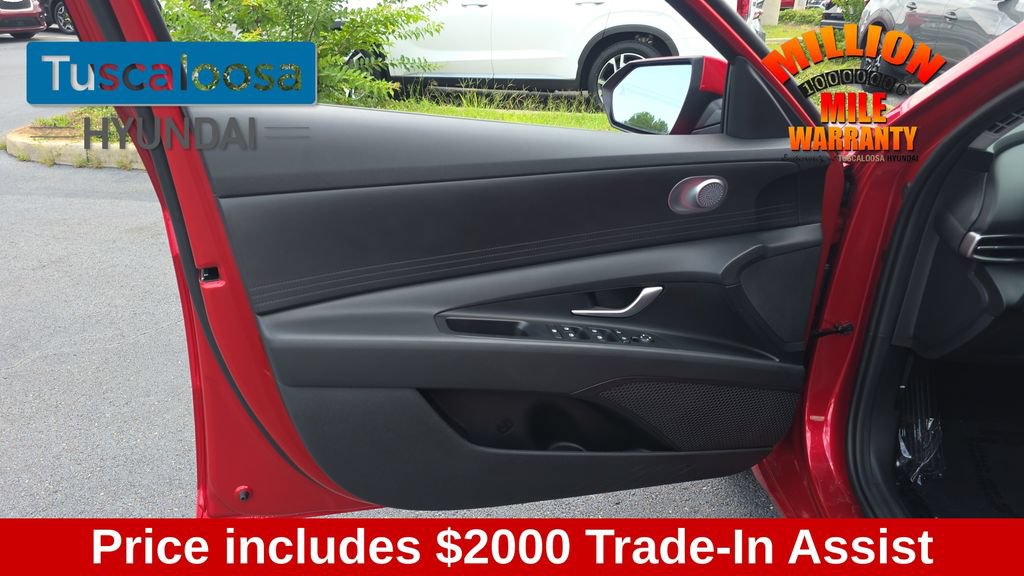 Used 2023 Hyundai Elantra SEL FWD image 12