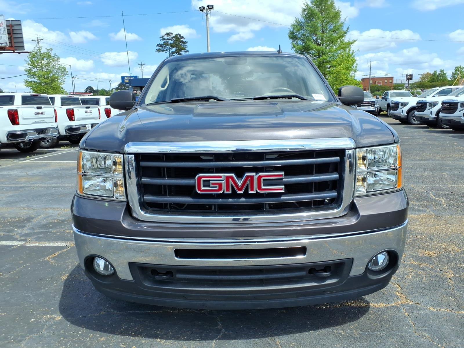 Used 2011 GMC Sierra 1500 SLE w/ Power Tech Package image 2