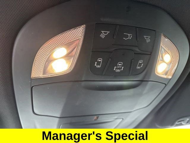 Used 2024 Chrysler Pacifica Touring image 29