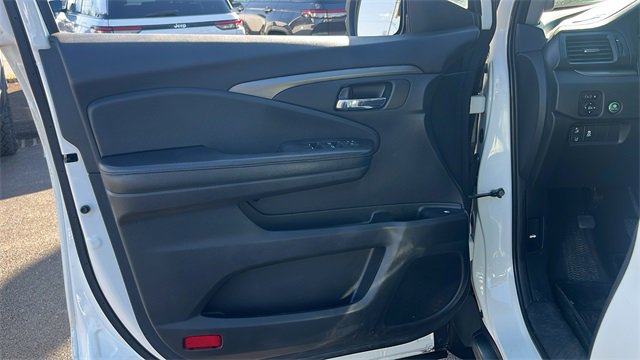 Used 2019 Honda Pilot LX image 11