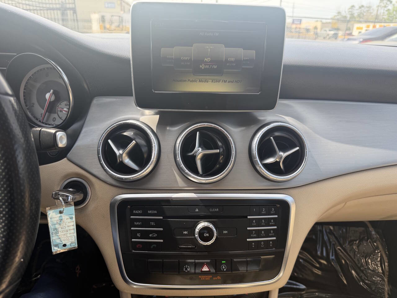 Used 2015 Mercedes-Benz CLA 250 CLA 250 4dr Sedan image 13