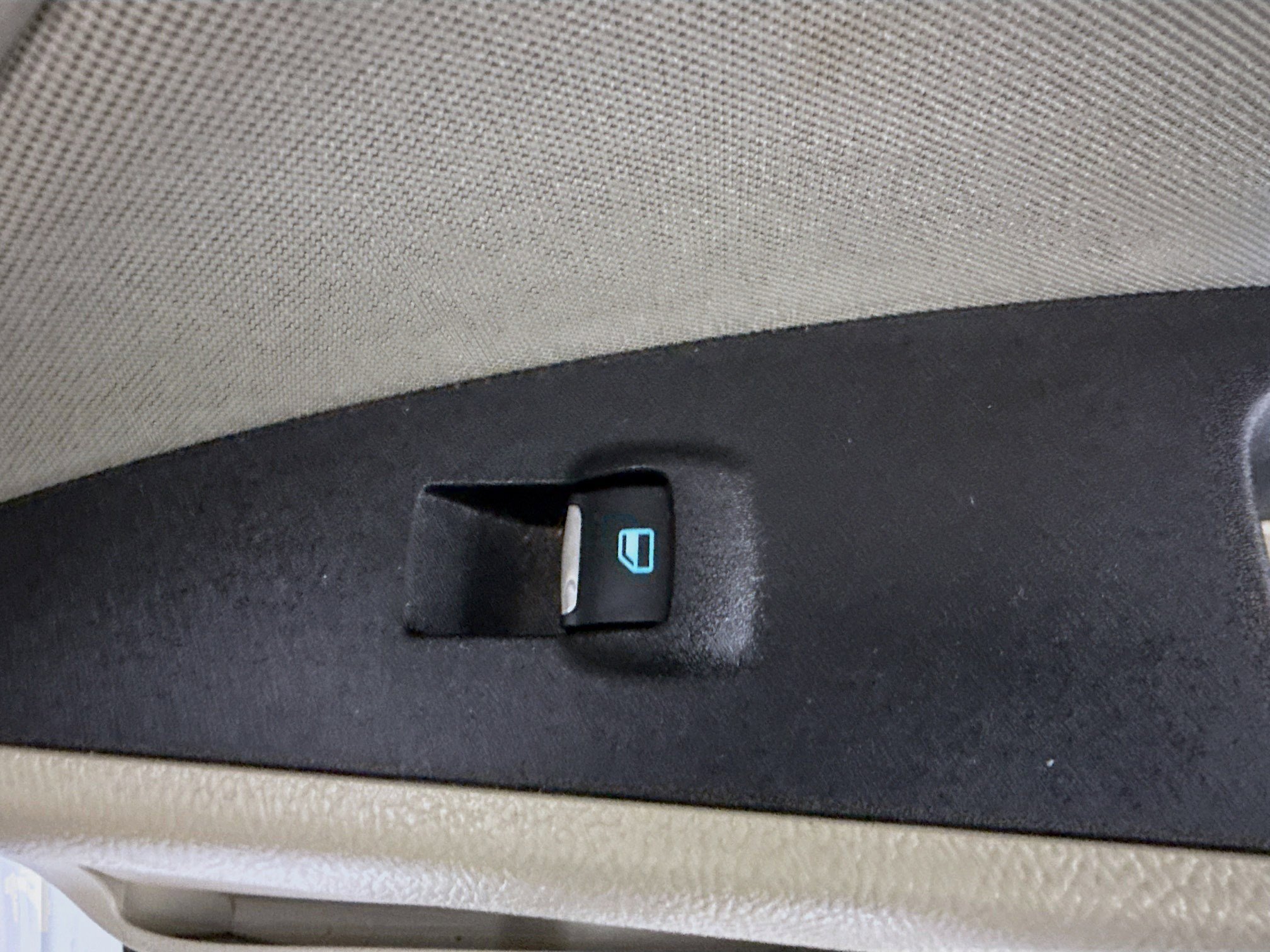 Used 2020 Ford Fusion SE image 31