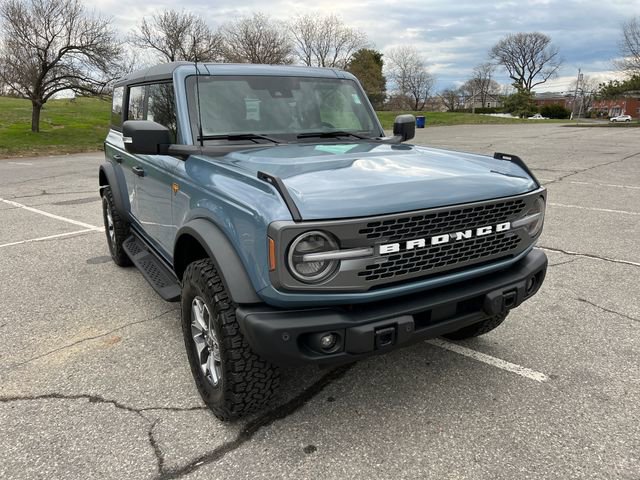 Used 2025 Ford Bronco Badlands image 2