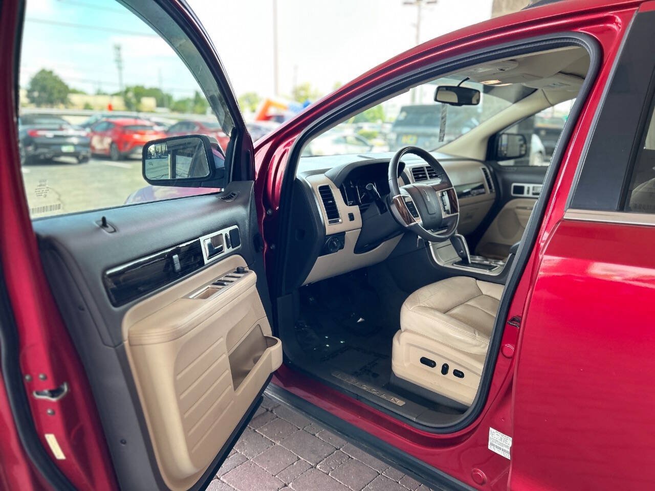 Used 2010 Lincoln MKX 2WD image 32