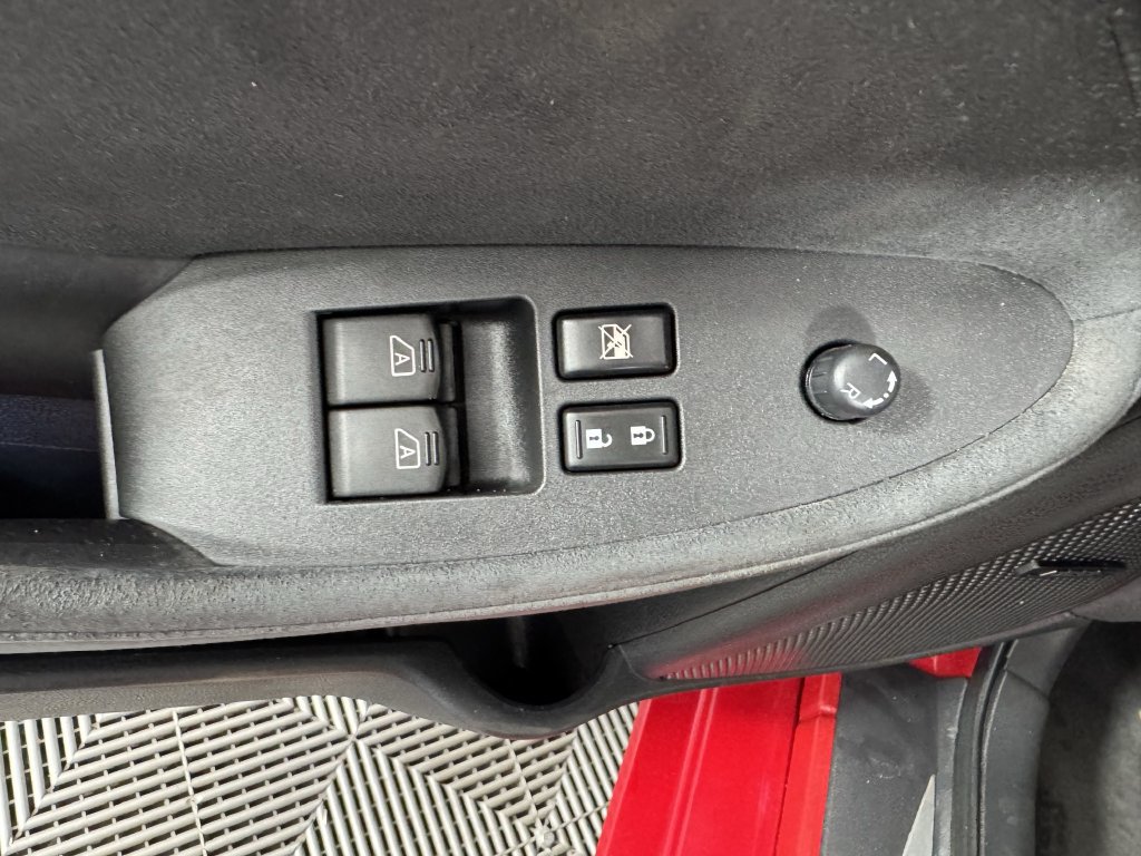 Used 2010 Nissan 370Z Touring w/ Sport Pkg RWD image 7