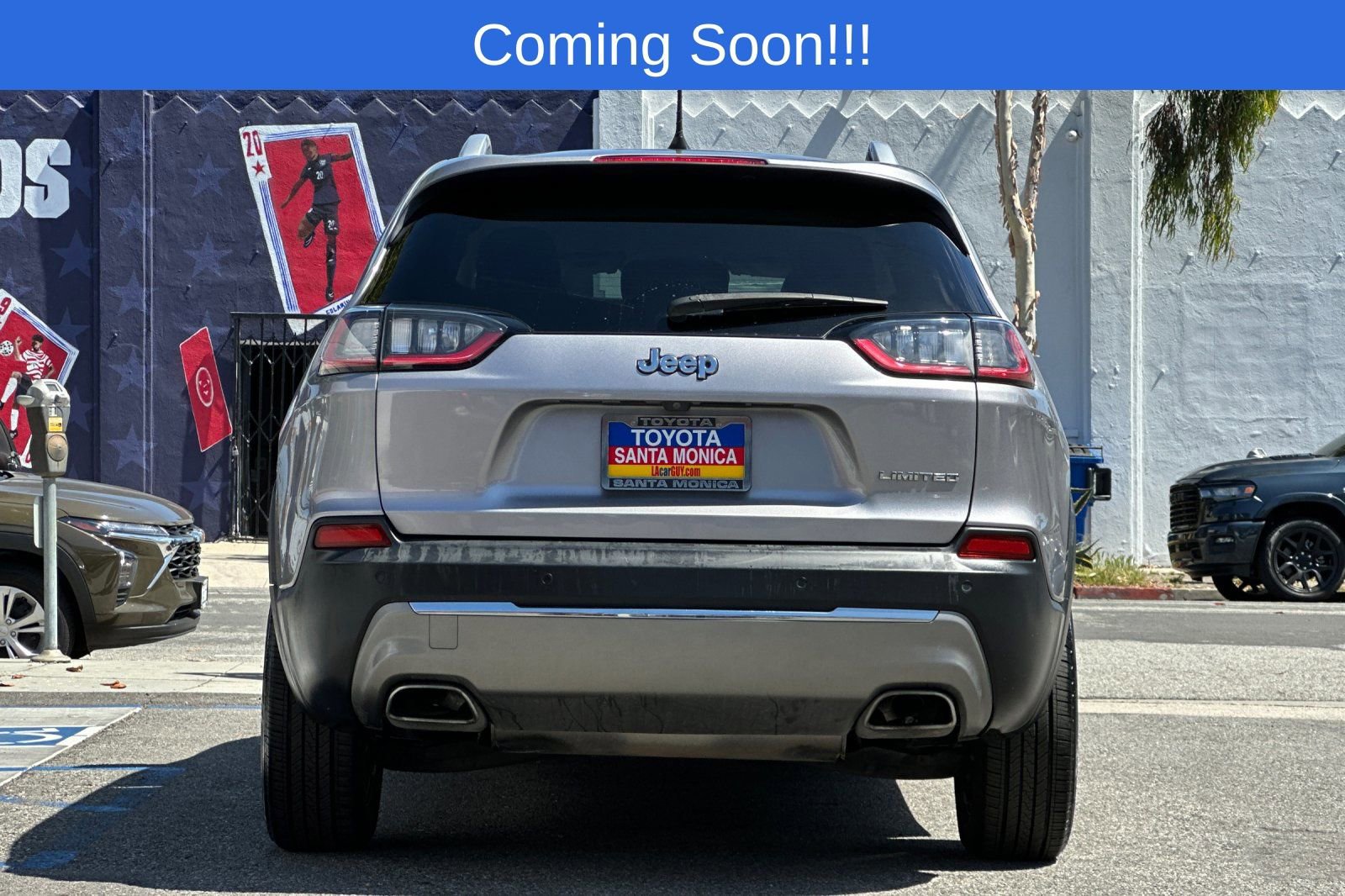 Used 2019 Jeep Cherokee Limited image 5