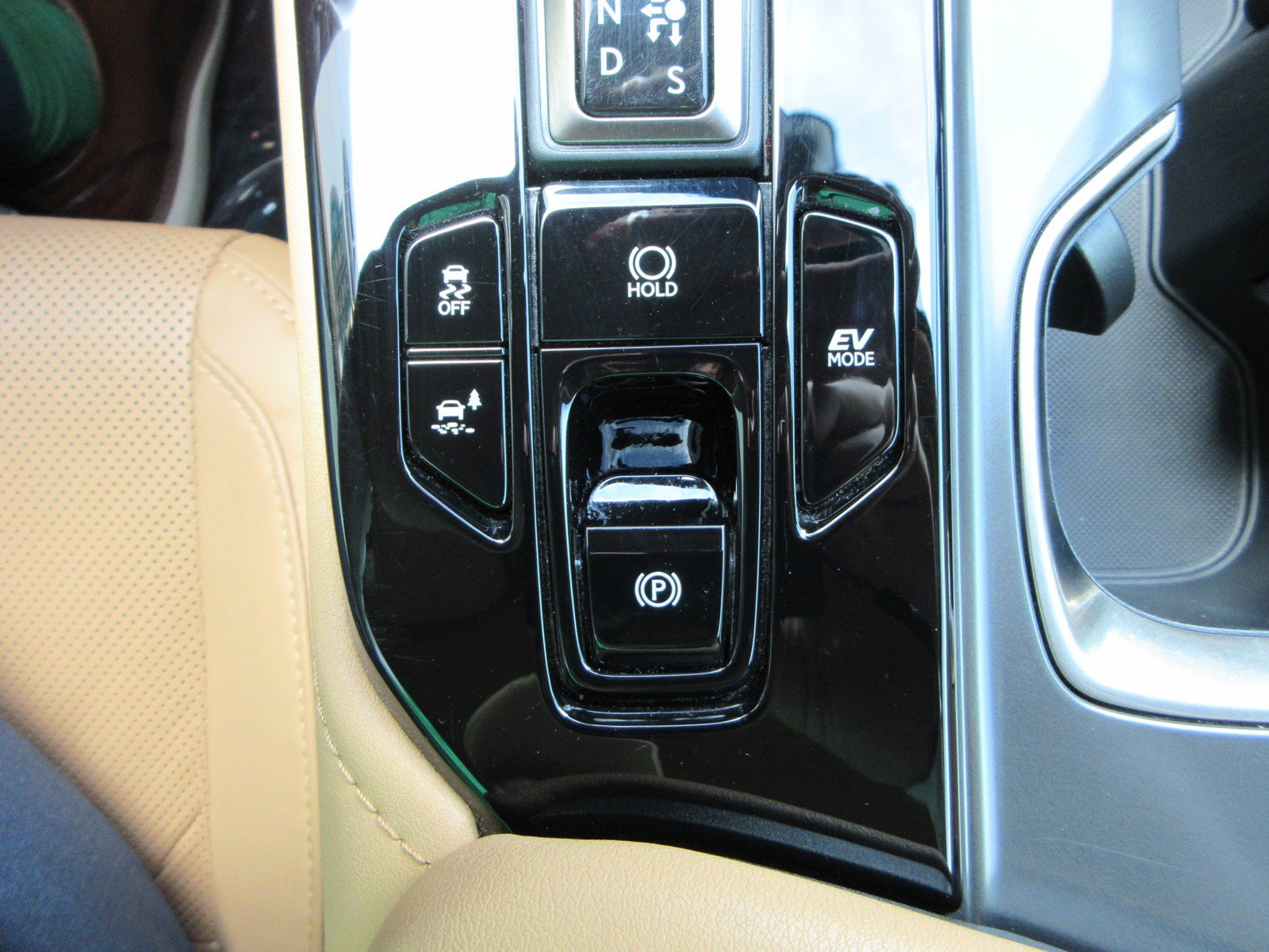 Used 2025 Lexus NX 350h AWD w/ Cold Area Package image 48