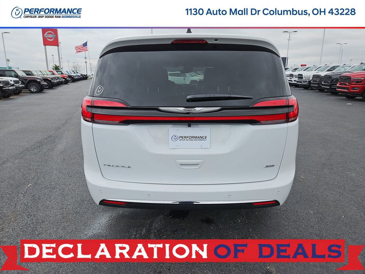 New 2026 Chrysler Pacifica Select image 6