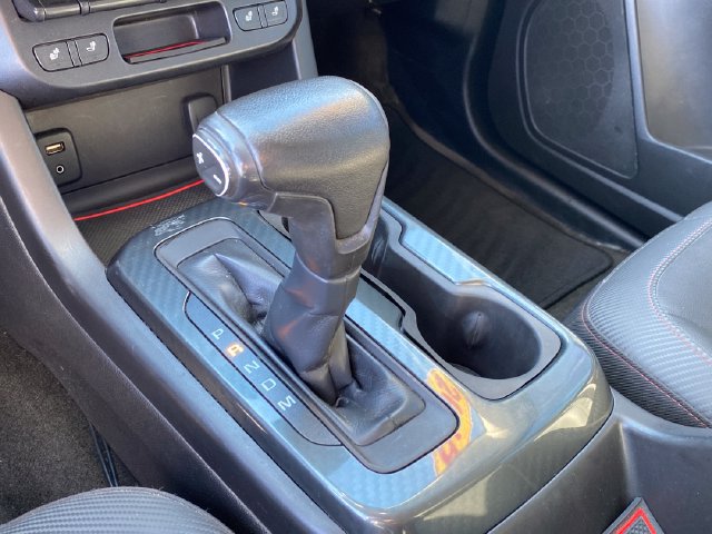 Used 2015 GMC Canyon SLE AWD/4WD image 11