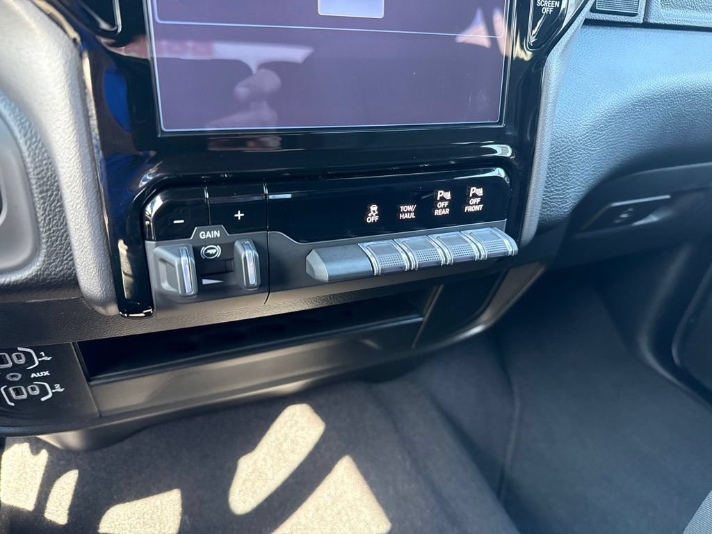 Certified 2026 RAM 2500 Big Horn AWD/4WD image 24