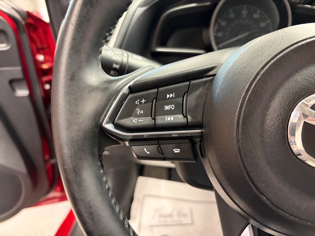 Used 2017 MAZDA MAZDA3 Touring image 11