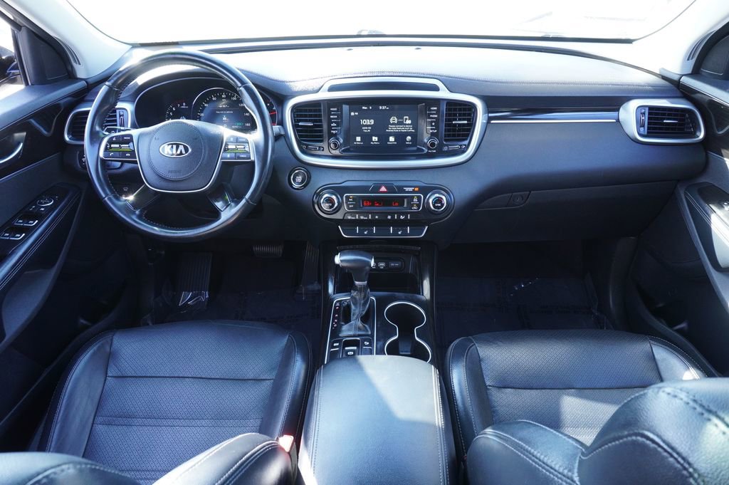 Used 2019 Kia Sorento EX image 11