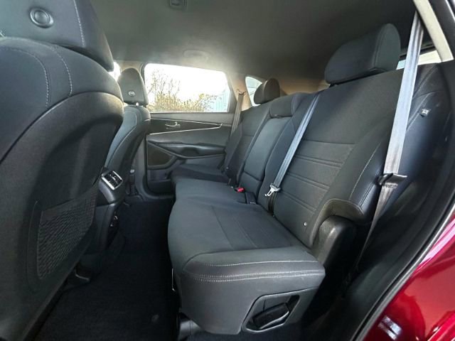 Used 2020 Kia Sorento LX image 8