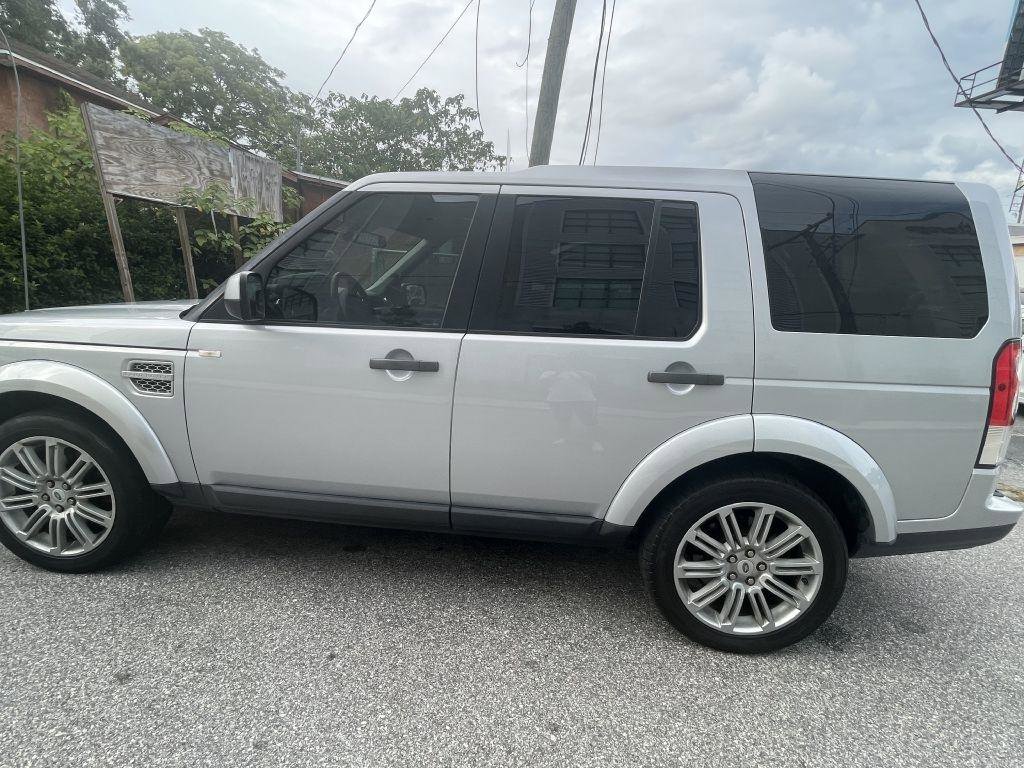 Used 2011 Land Rover LR4 HSE AWD/4WD image 13