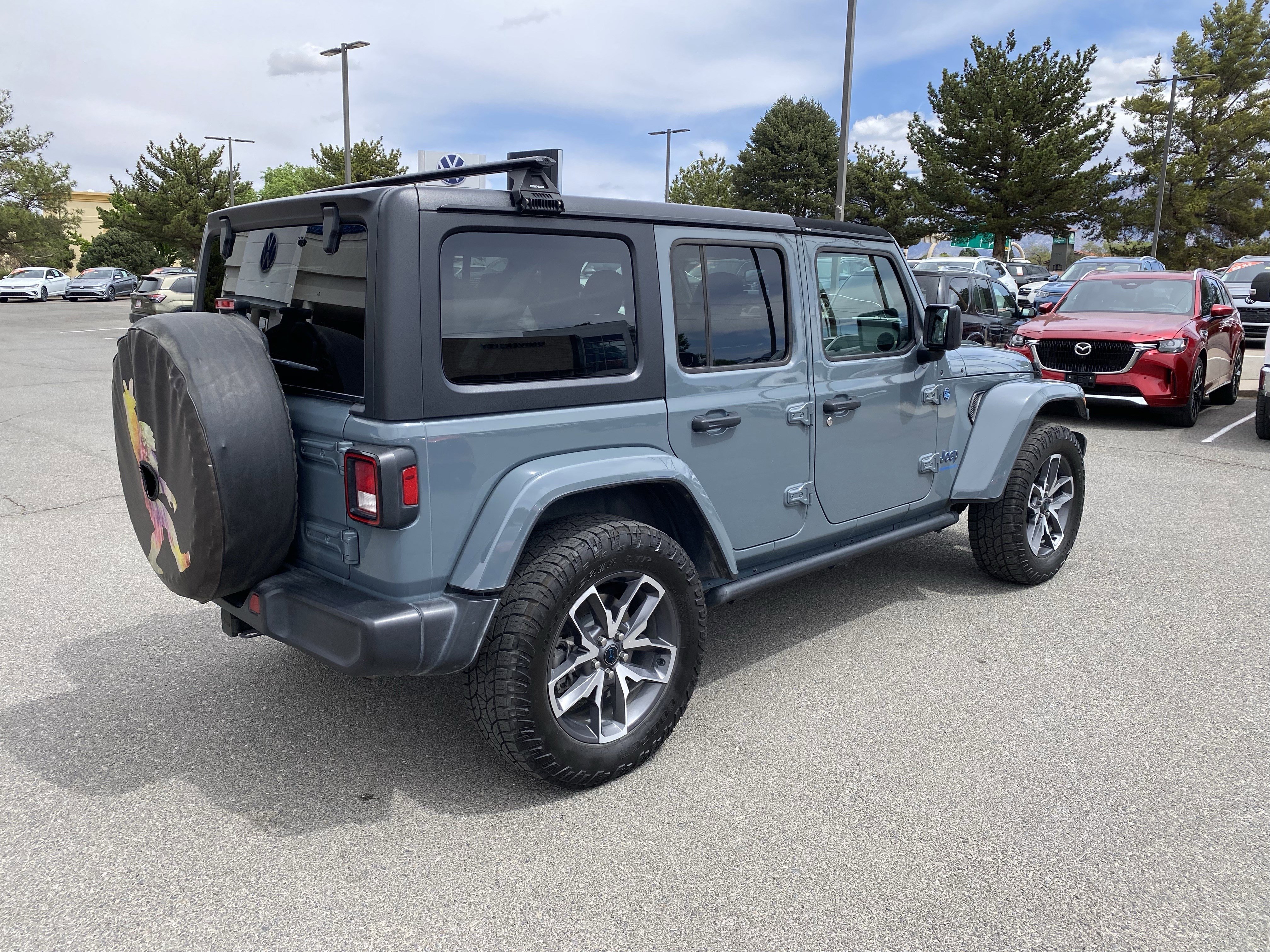 Used 2024 Jeep Wrangler Unlimited w/ Technology Group AWD/4WD image 79
