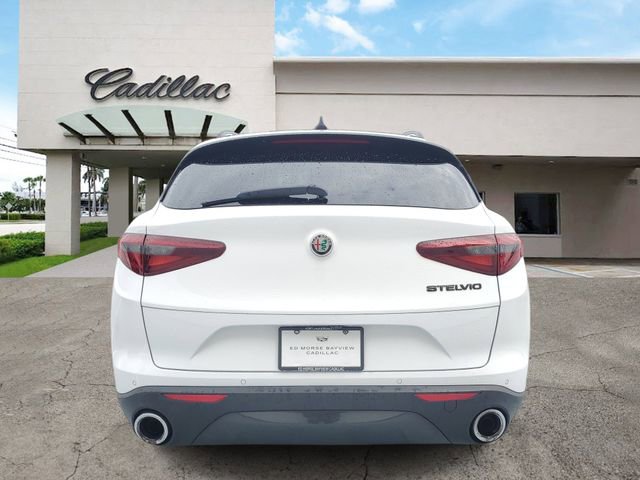 Used 2021 Alfa Romeo Stelvio Sprint w/ Nero Edizione RWD image 4