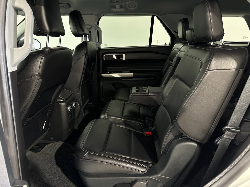 Used 2021 Ford Explorer XLT image 21