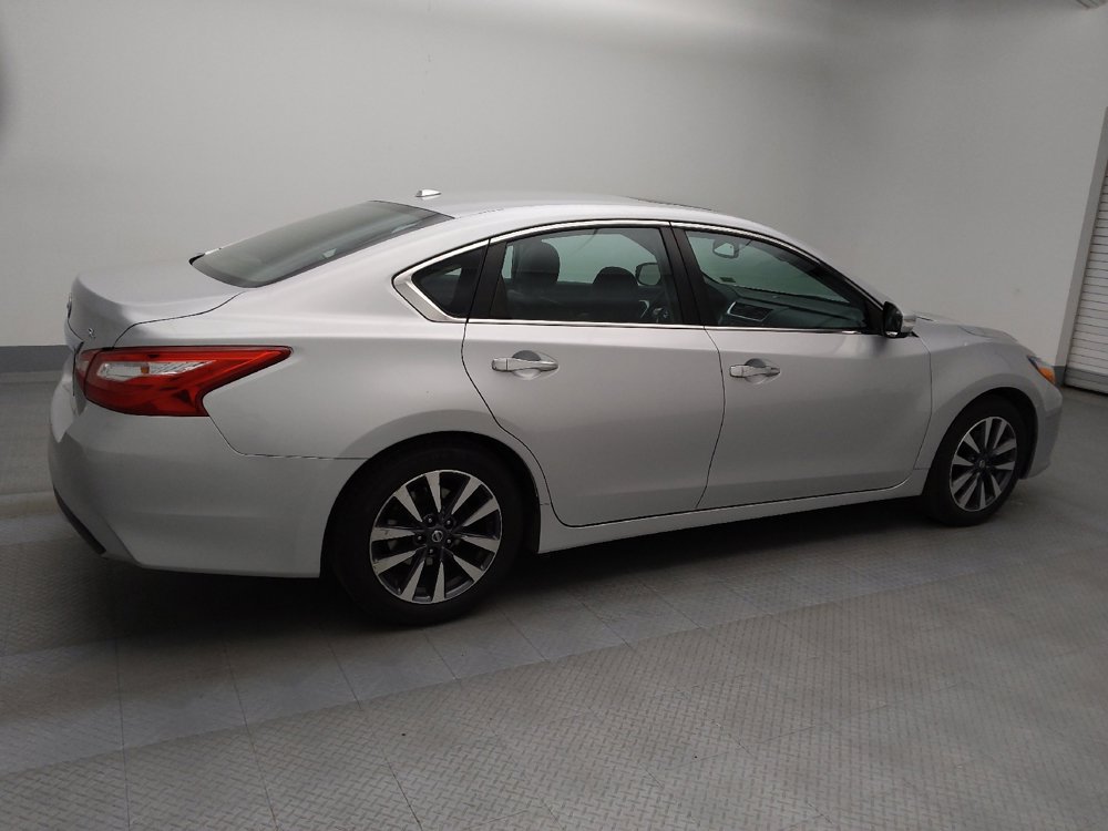 Used 2017 Nissan Altima 2.5 SL FWD image 10