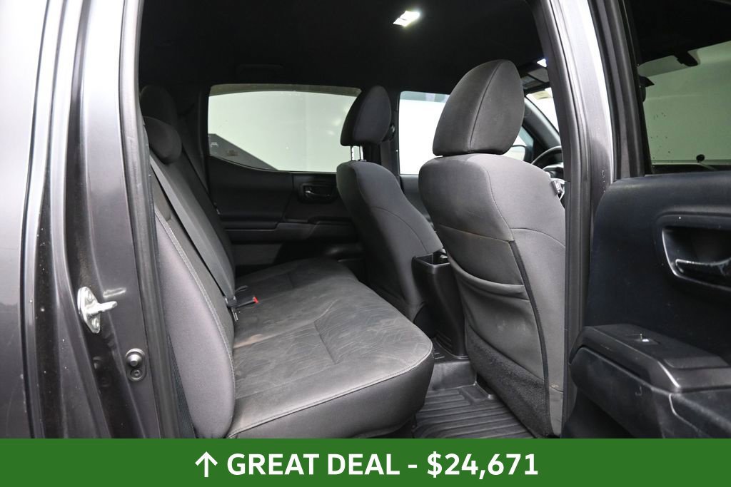 Used 2016 Toyota Tacoma TRD Sport w/ Towing Package AWD/4WD image 23