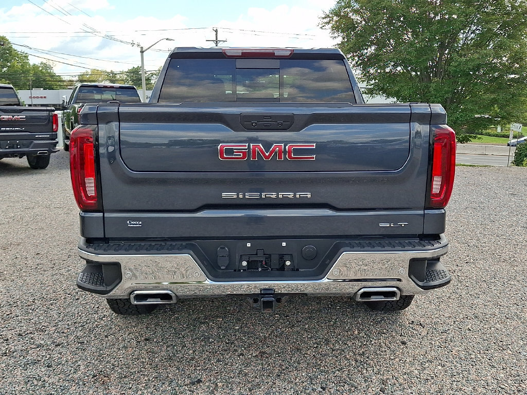 Used 2022 GMC Sierra 1500 SLT w/ SLT Premium Plus Package AWD/4WD image 8