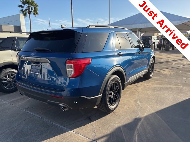 Used 2022 Ford Explorer XLT w/ Equipment Group 202A image 5