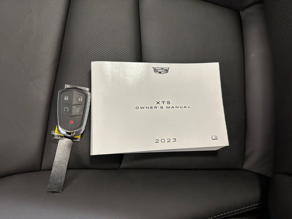 Certified 2023 Cadillac XT5 Premium Luxury image 9