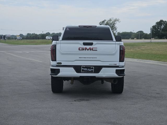 Used 2025 GMC Sierra 2500 AT4 AWD/4WD image 6