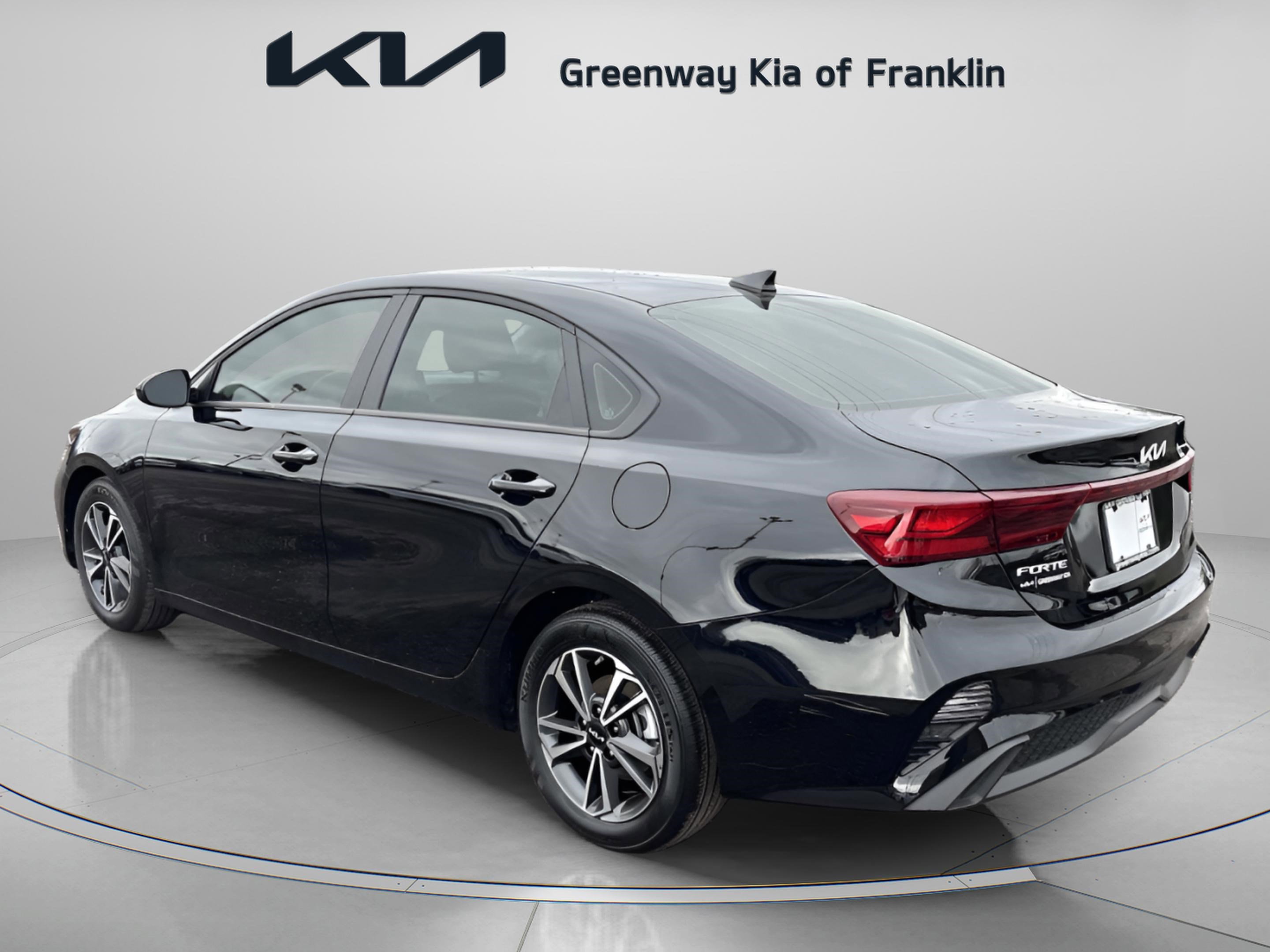 Used 2024 Kia Forte LXS image 5