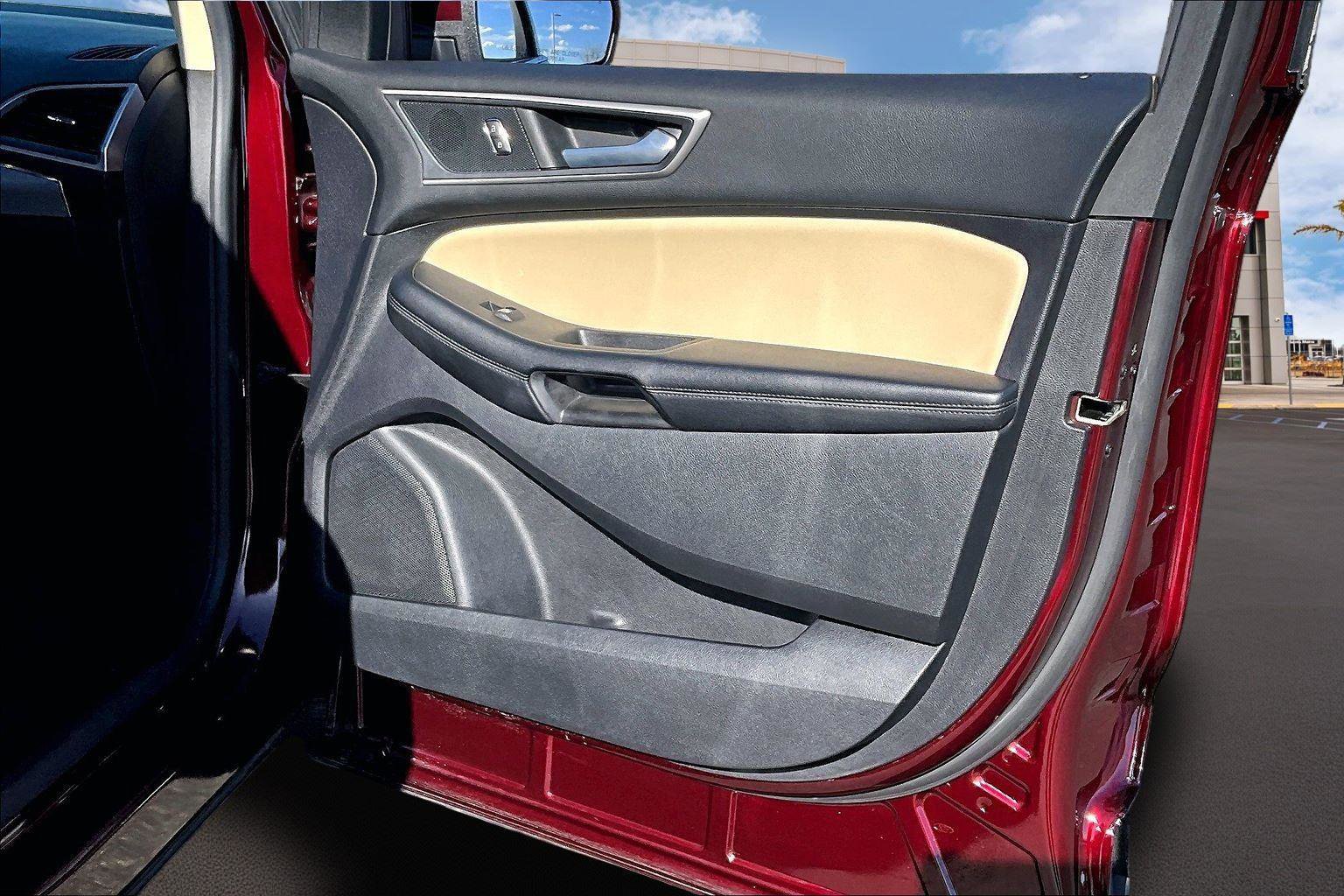 Used 2022 Ford Edge SEL w/ Convenience Package image 22