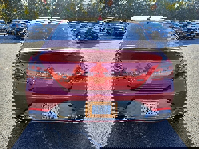 Used 2023 Genesis G70 3.3T image 9