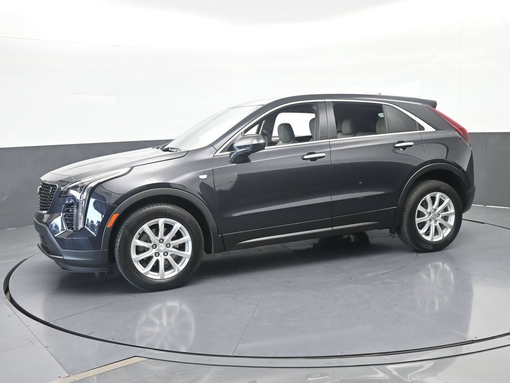Used 2023 Cadillac XT4 Luxury FWD image 2