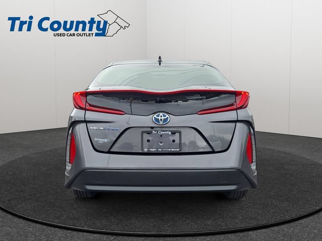 Certified 2017 Toyota Prius Prime Premium FWD image 7