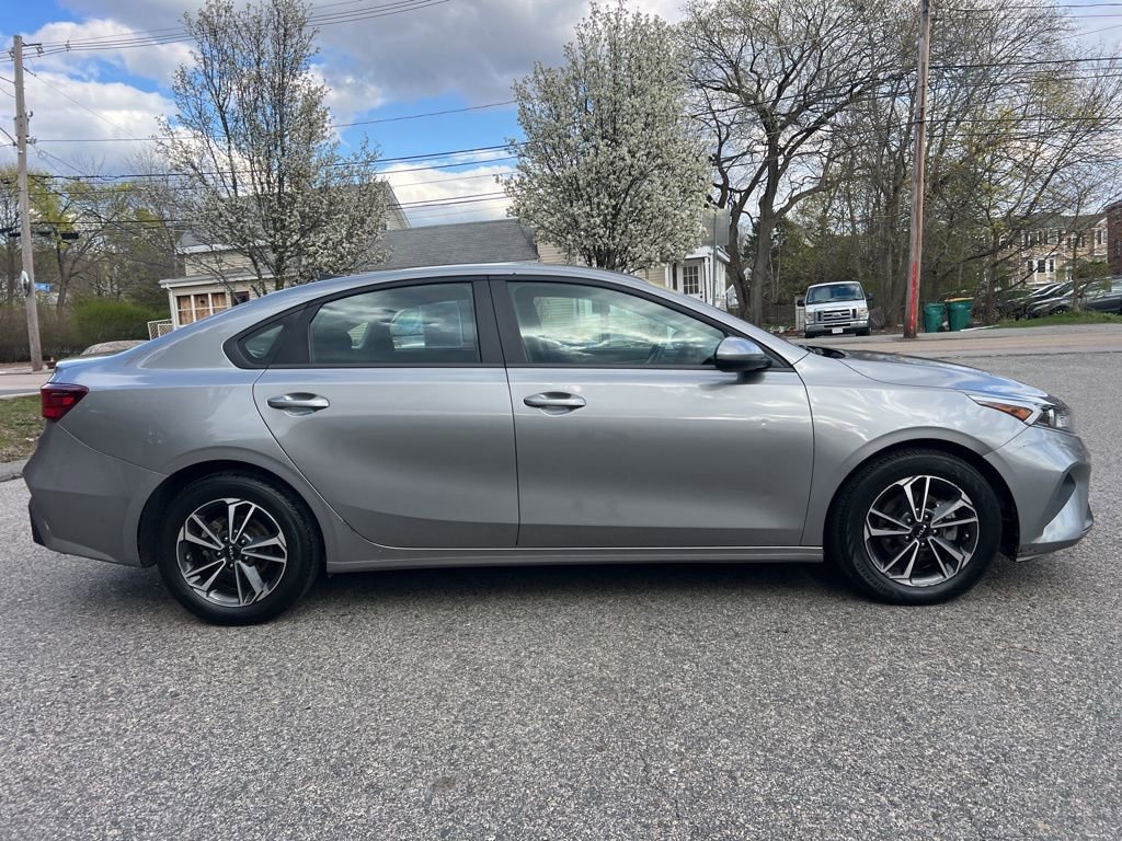 Certified 2024 Kia Forte LXS FWD image 7