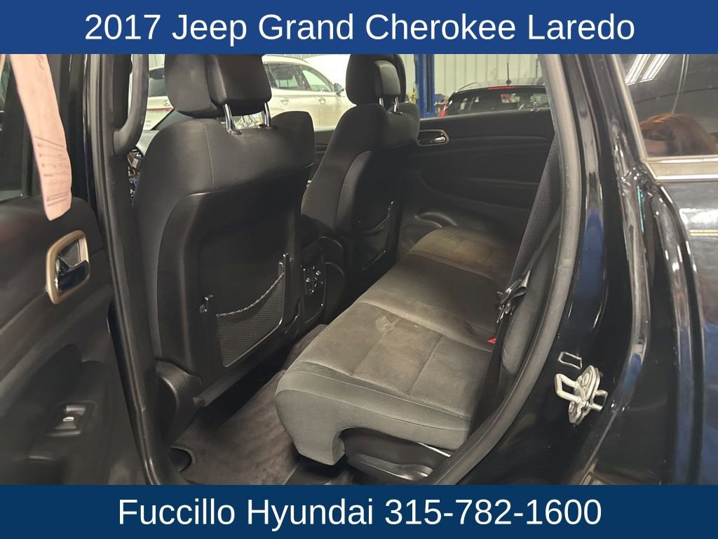 Used 2017 Jeep Grand Cherokee Laredo image 26