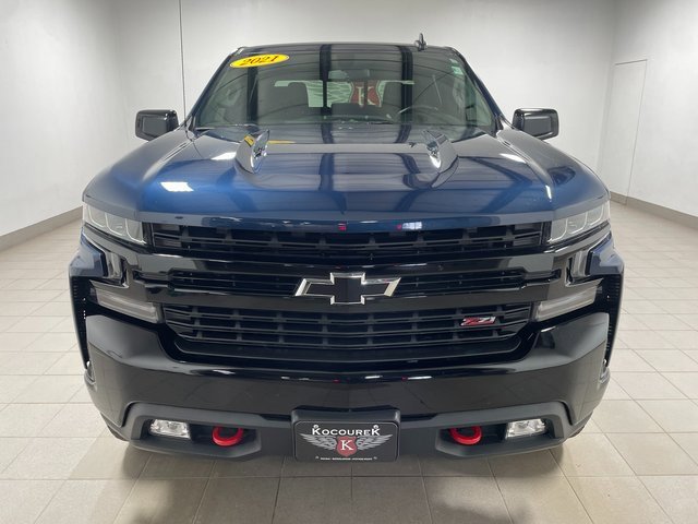 Used 2021 Chevrolet Silverado 1500 LT Trail Boss w/ Convenience Package II image 2