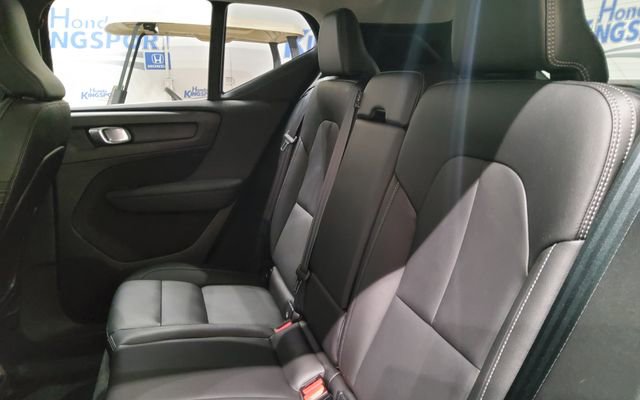 Used 2024 Volvo XC40 B5 Plus w/ Protection Package Premier AWD/4WD image 17