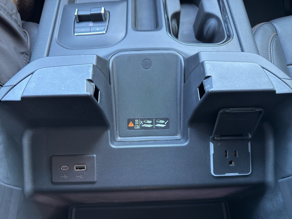 Used 2024 GMC Sierra 2500 AT4 w/ Technology Package AWD/4WD image 43