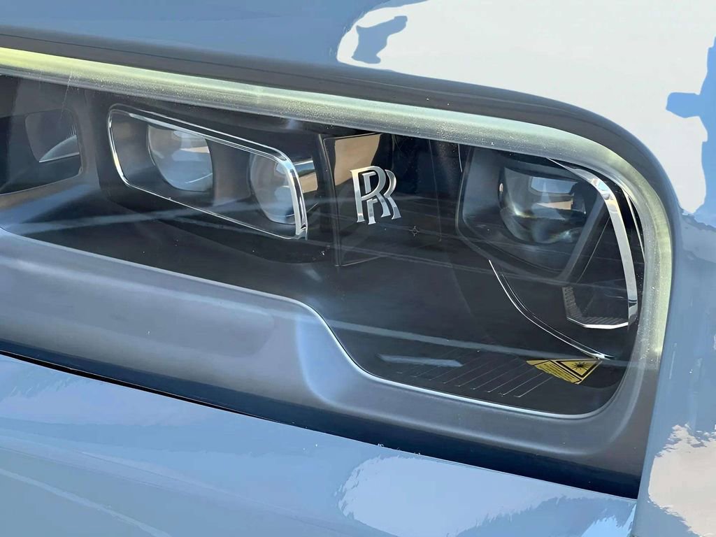 Used 2022 Rolls-Royce Cullinan Black Badge AWD/4WD image 21