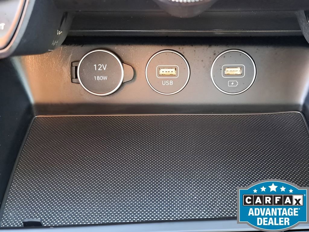 Used 2023 Genesis G70 2.0T image 28