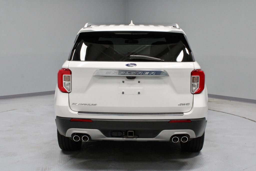 Used 2023 Ford Explorer Platinum w/ Technology Package AWD/4WD image 12